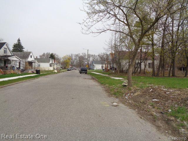 11638 SAINT LOUIS Street, Hamtramck, MI 48212 — Photo 5