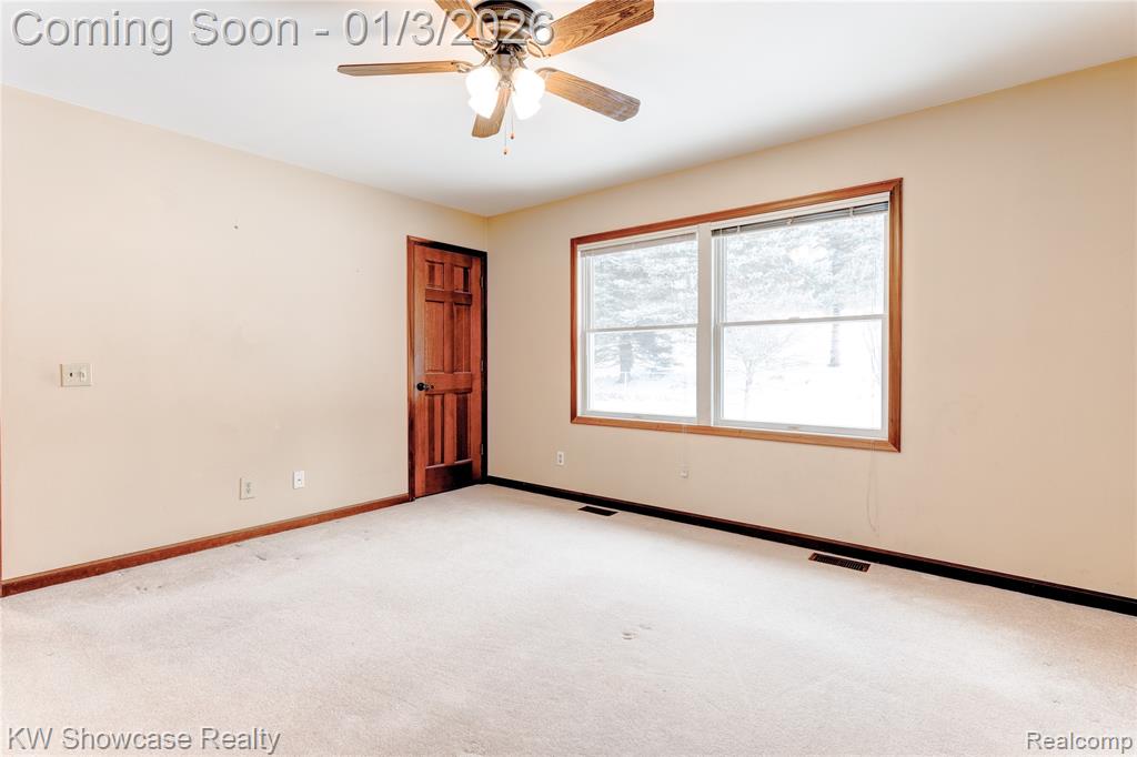 836 N Main Street, Milford, MI 48381 — Photo 13