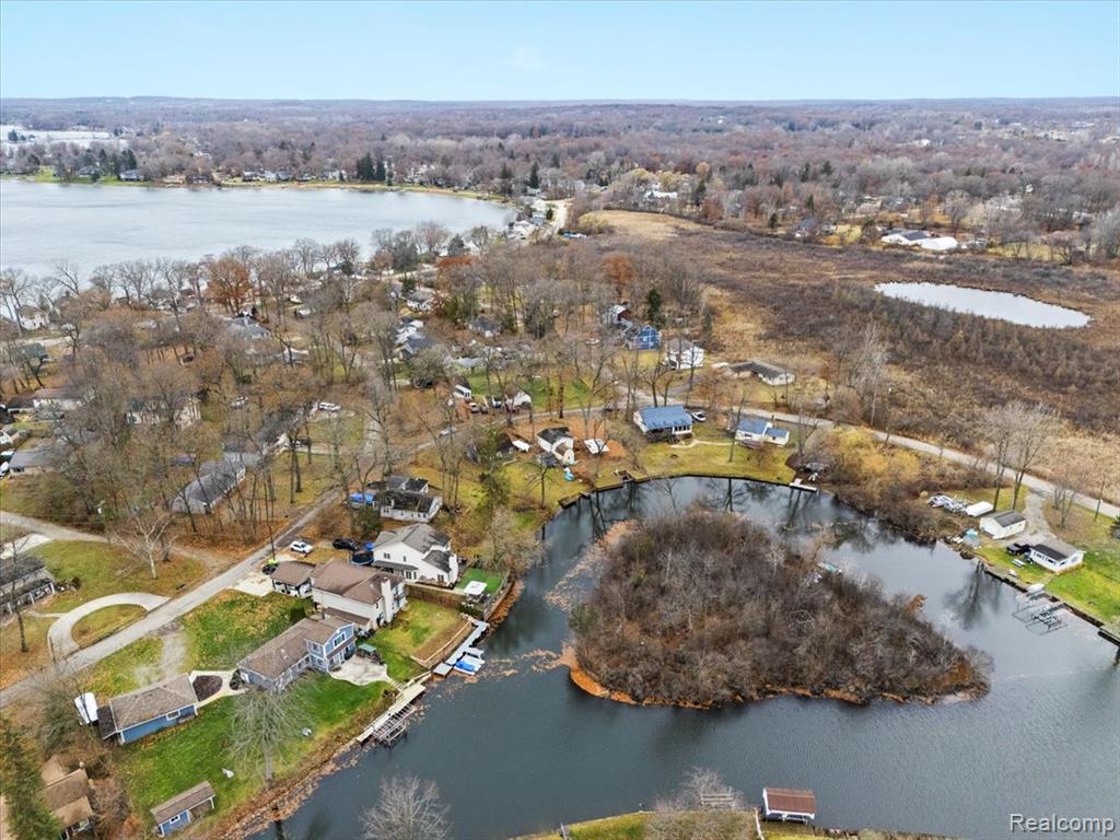 4370 Leroy Street, White Lake, MI 48383 — Photo 8