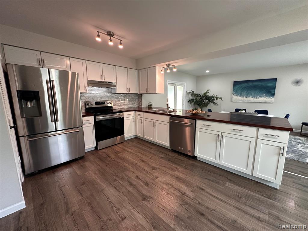 8706 Cologne Drive, Sterling Heights, MI 48314 — Photo 7