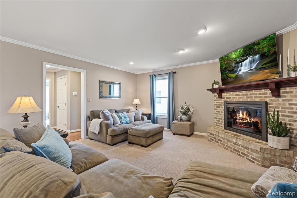 1453 Maplewood Drive, Saline, MI 48176 — Photo 9
