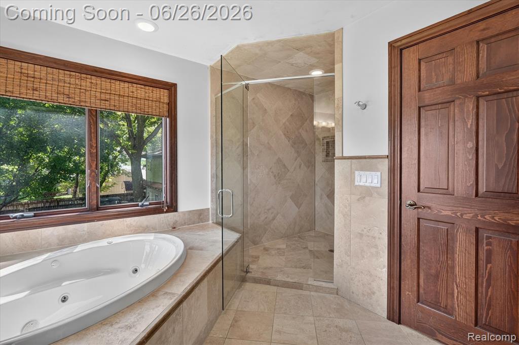 3478 Lexington Road, Waterford, MI 48328 — Photo 16