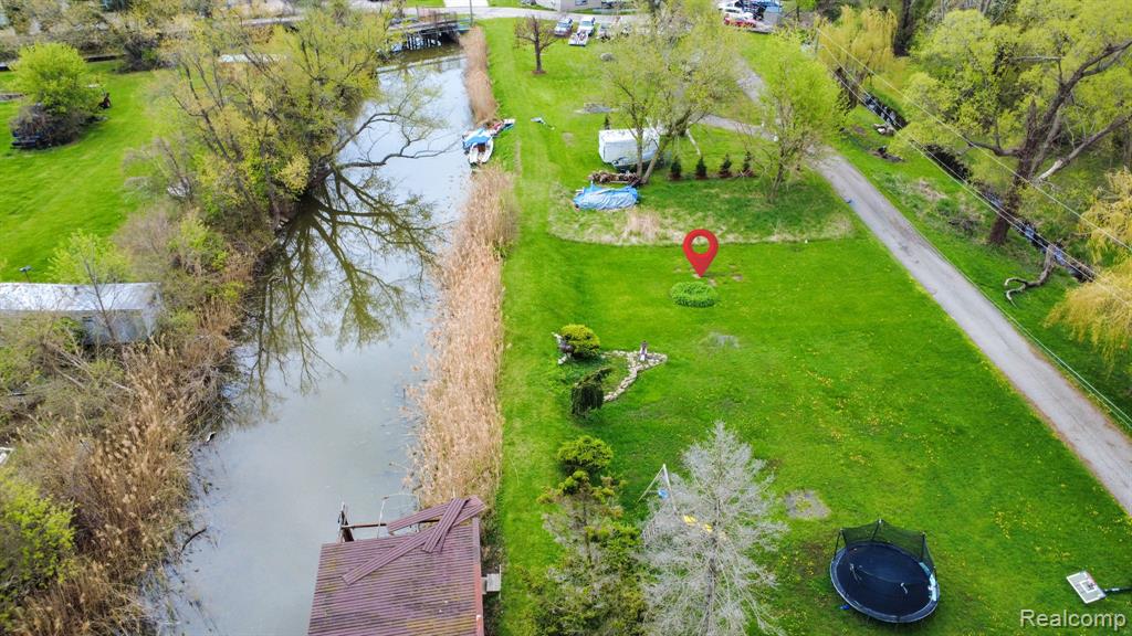 7840 Michael, Newport, MI 48166 — Photo 2
