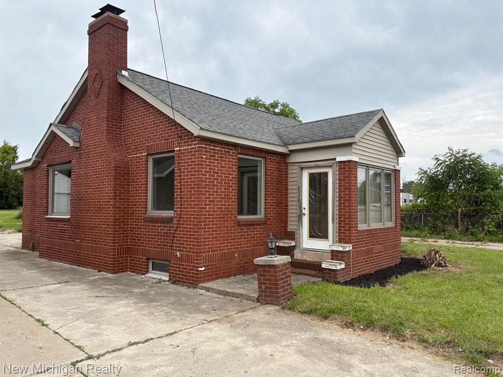 4469 S Saginaw Street, Burton, MI 48529 — front exterior