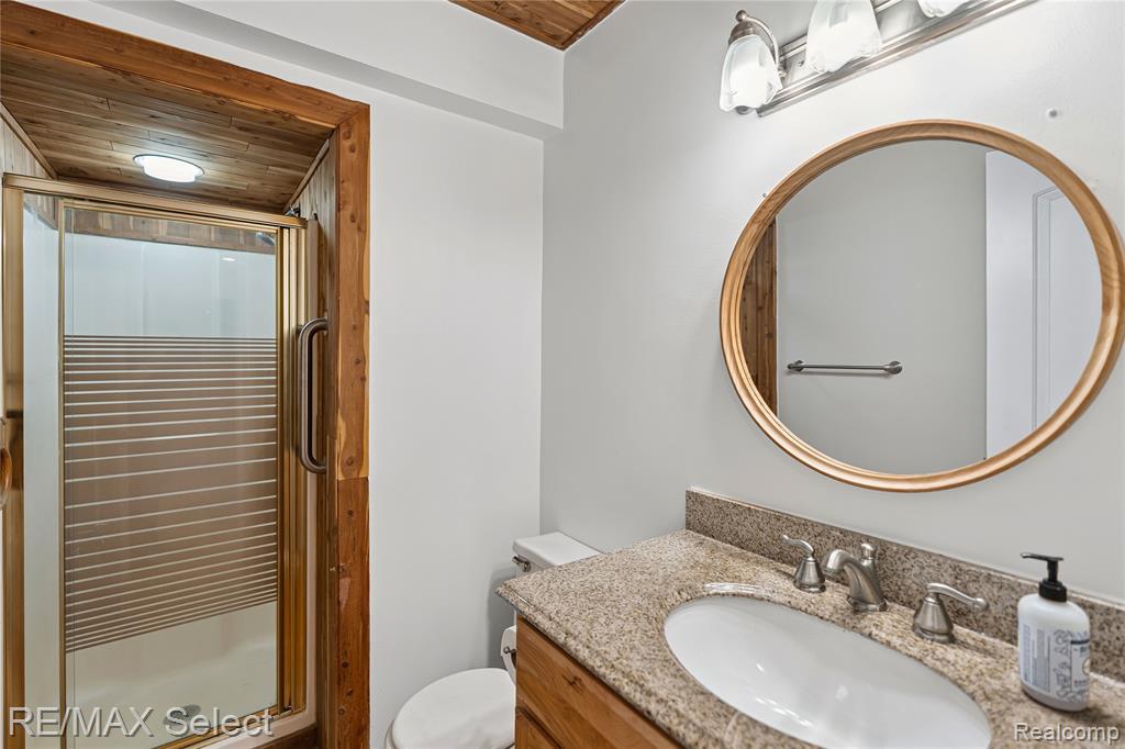 2456 N Tipsico Lake Road, Hartland, MI 48353 — Photo 20