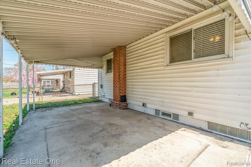 8041 FREMONT Street, Westland, MI — Photo 8
