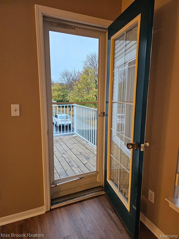 4257 BERKSHIRE Drive, Sterling Heights, MI 48314 — Photo 8
