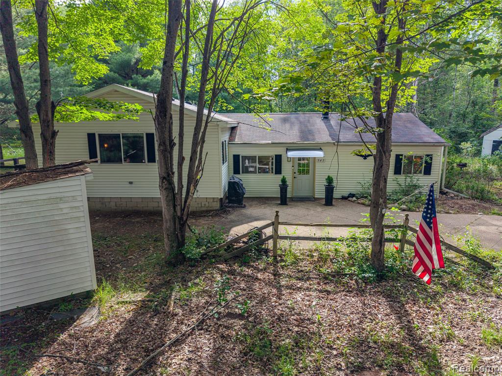 945 N Hockaday Road, Gladwin, MI 48624 — Photo 18