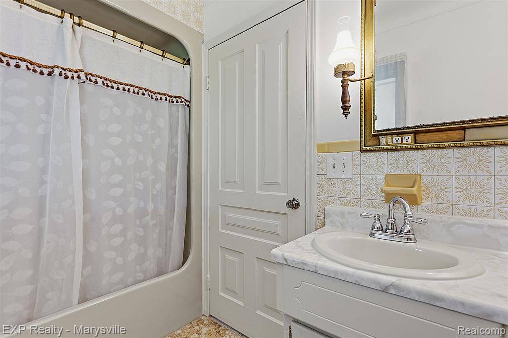 5694 Belle River Road, China, MI — Photo 14