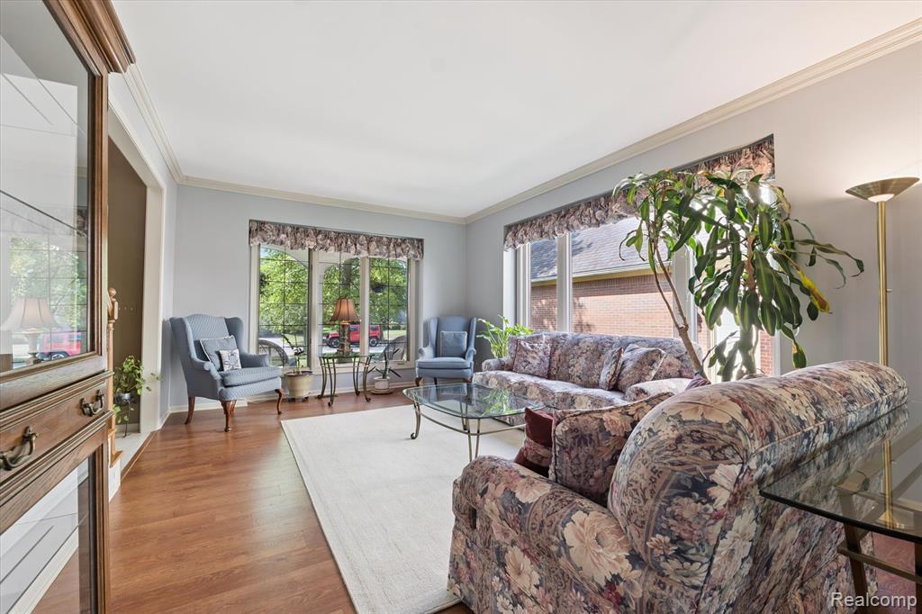 45242 Thornhill Road, Canton, MI 48188 — Photo 9