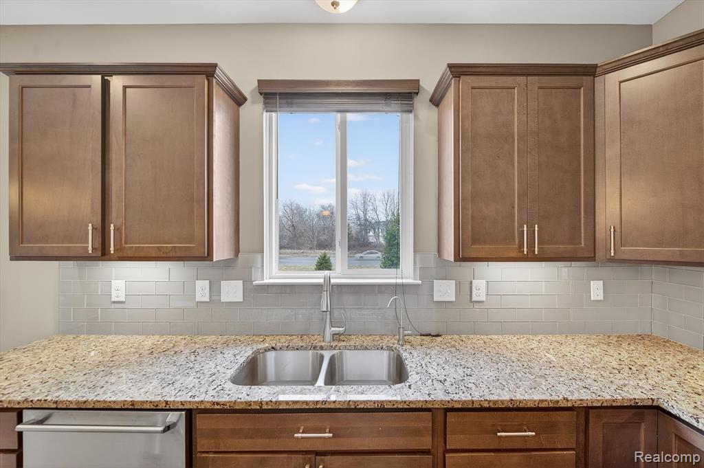 1363 Douglas Fir Drive, Howell, MI 48843 — Photo 14