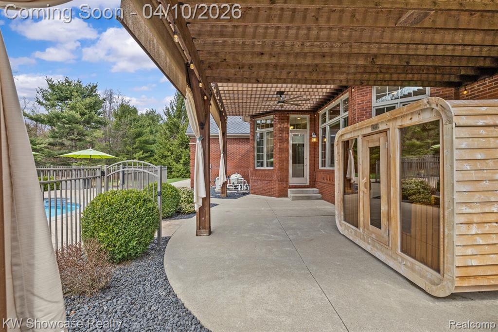 2901 Vero Drive, Highland, MI 48356 — Photo 11
