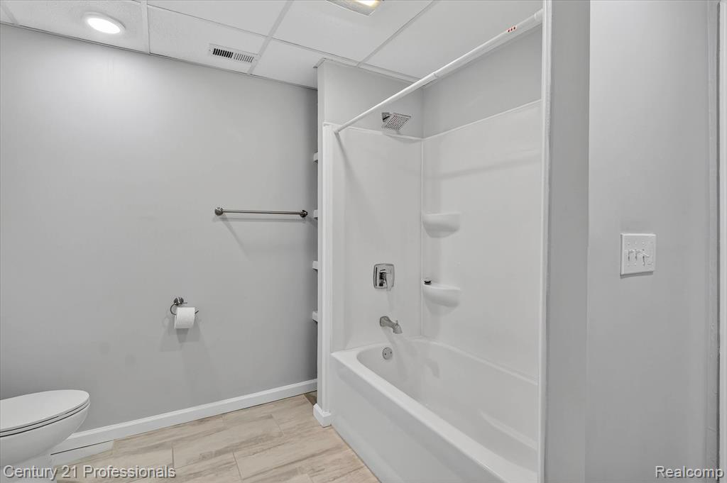815 E Argyle Street, Jackson, MI 49202 — Photo 24
