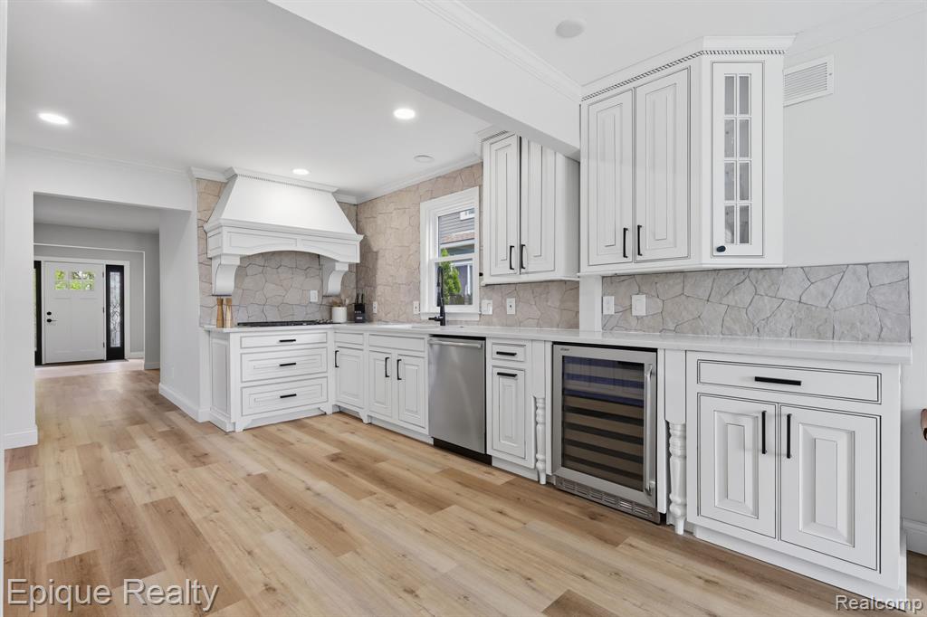 72 N North Shore Drive, Lake Orion, MI 48362 — Photo 16
