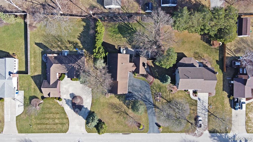 4704 CRUTCHFIELD Drive, Saginaw, MI 48638 — Photo 51