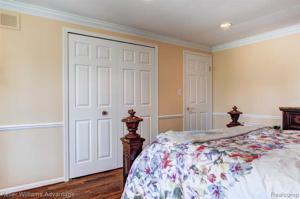 16131 Winchester Drive, Northville, MI 48168 — Photo 31