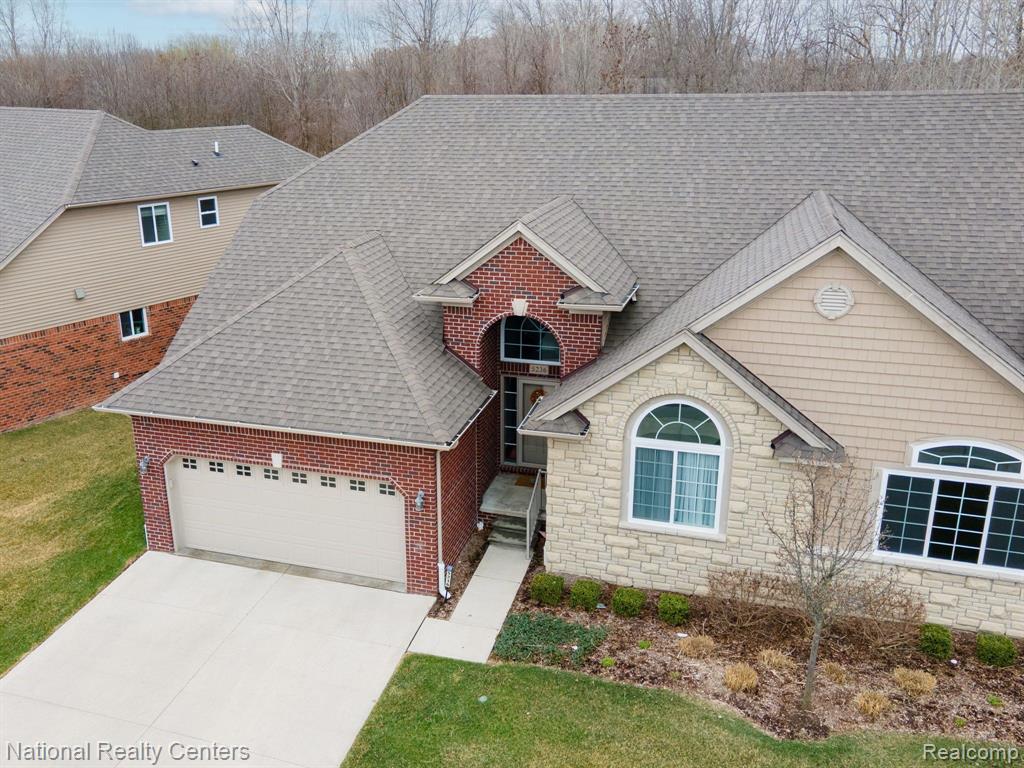 5236 HAWKSEYE Trace, Warren, MI 48092 — Photo 2