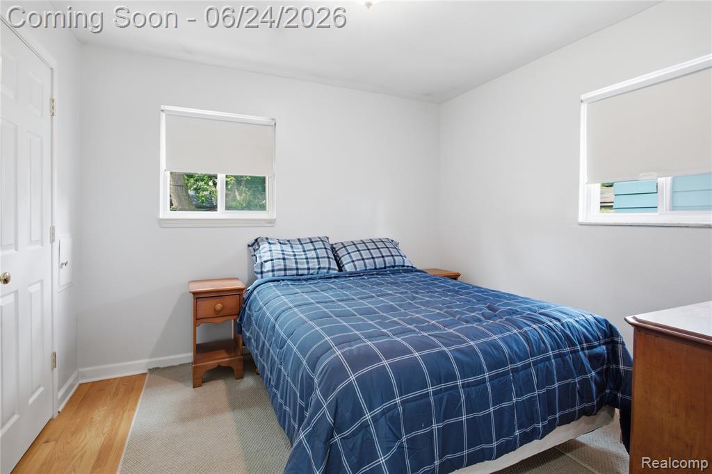 20644 Hollywood Street, Harper Woods, MI 48225 — Photo 11