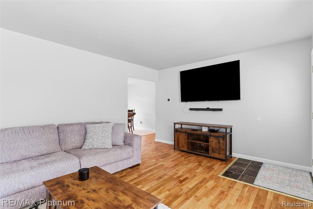 8370 W Rolston Road, Linden, MI 48451 — Photo 7