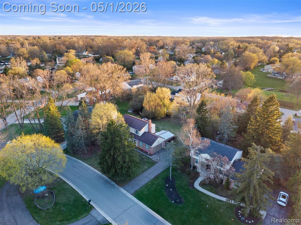5686 Stratford Drive, West Bloomfield, MI — Photo 46