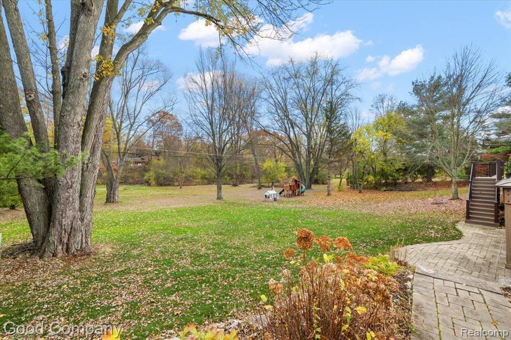 4671 BURNLEY Drive, Bloomfield Hills, MI 48304 — Photo 74