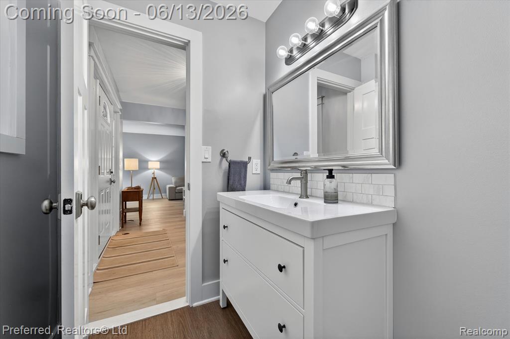43751 Oakbrook Road, Canton, MI 48187 — Photo 9