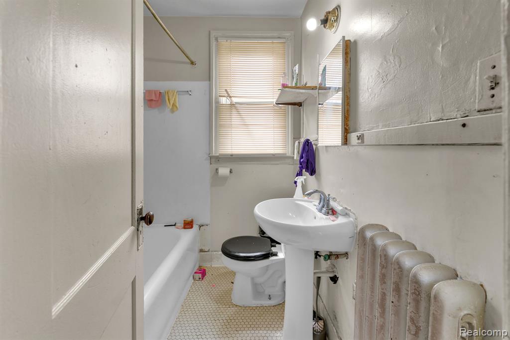 6732 Clifton Street, Detroit, MI 48210 — Photo 20