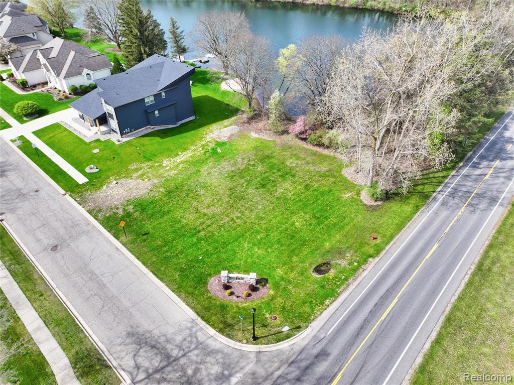 2745 Maritime Drive, Lansing, MI 48911 — Photo 3