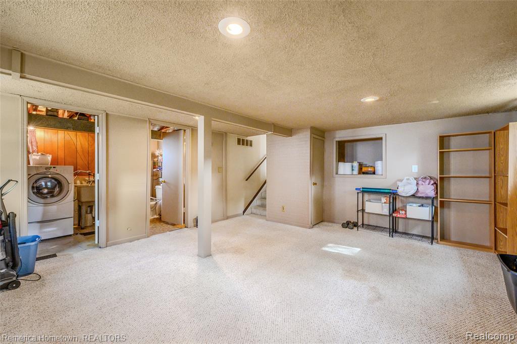 6842 Geronimo Street, Westland, MI — Photo 19