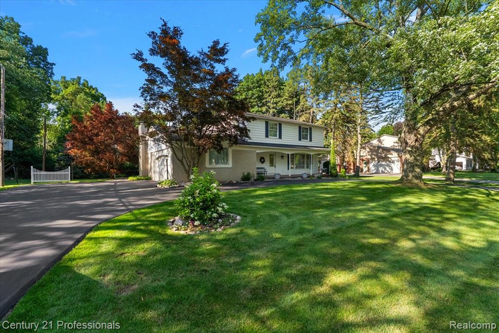 633 Foxhall Road, Bloomfield Hills, MI 48304 — Photo 10