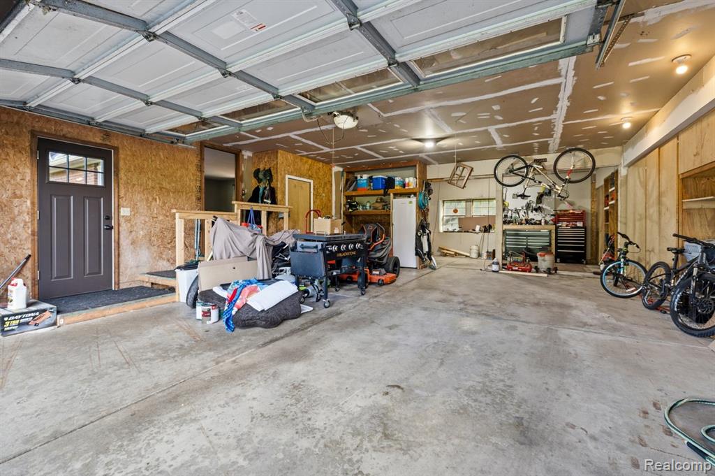 5010 Mallards Landing, Highland, MI — Photo 40