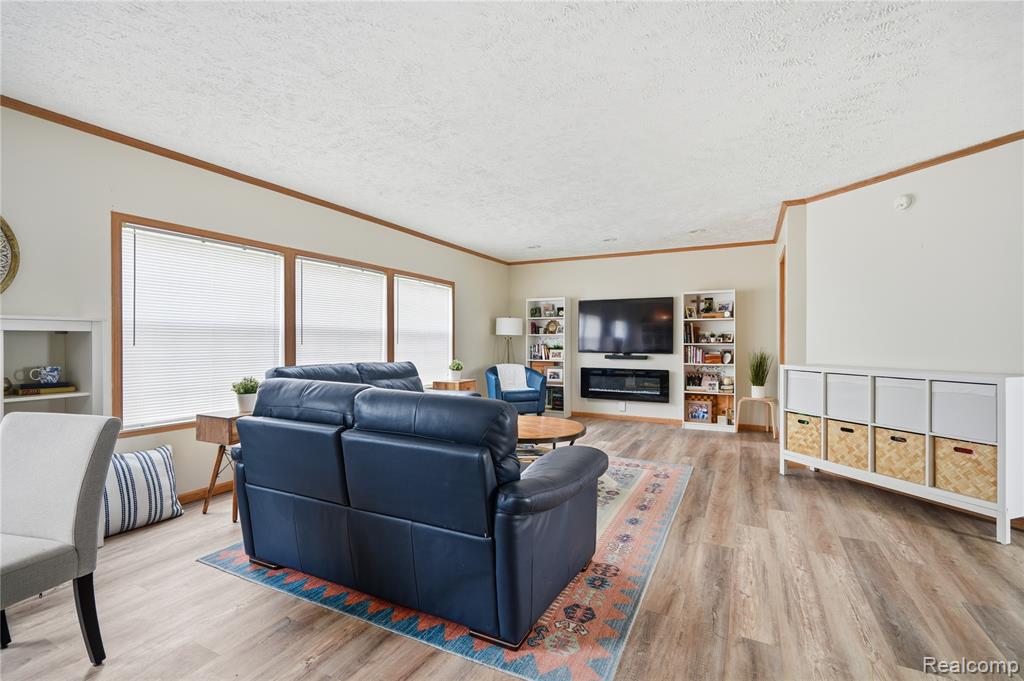 11078 Stony River Court, 522, South Lyon, MI 48178 — Photo 12