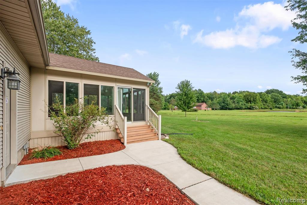 11157 Rose Road, Emmett, MI 48022 — Photo 46
