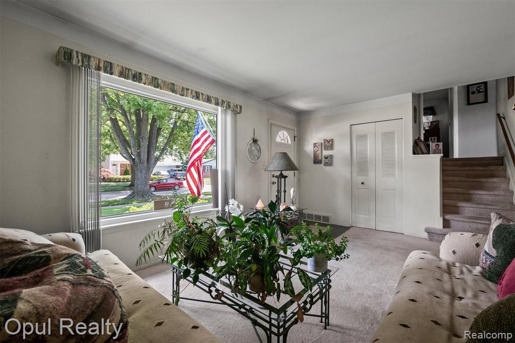 1218 Barchester Street, Westland, MI 48186 — Photo 9