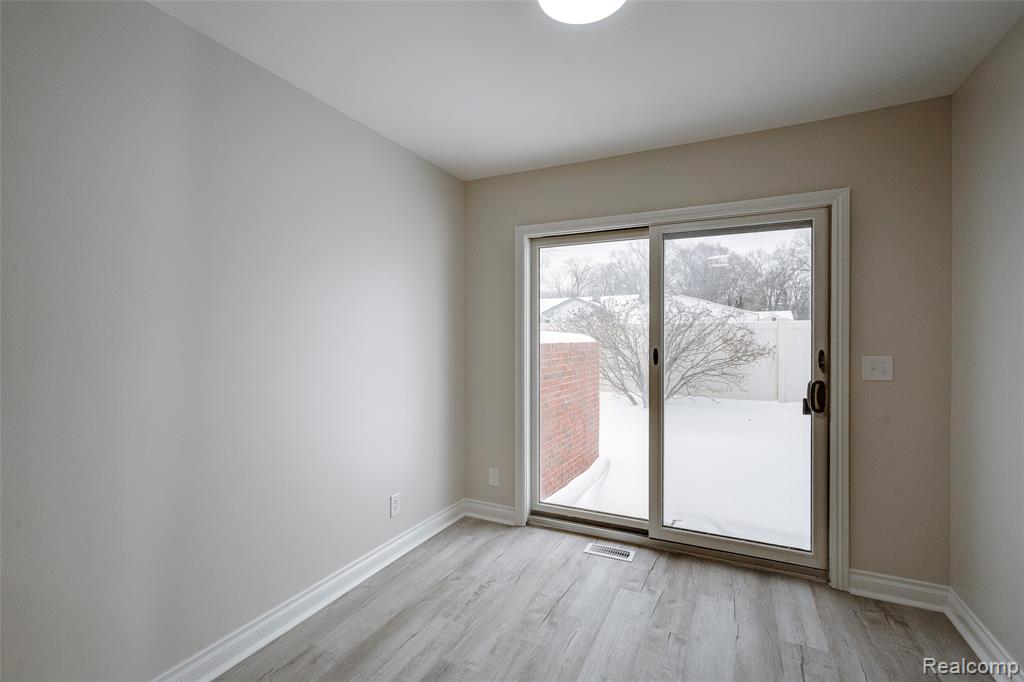 6170 N NEWBURGH Road, Westland, MI — Photo 27