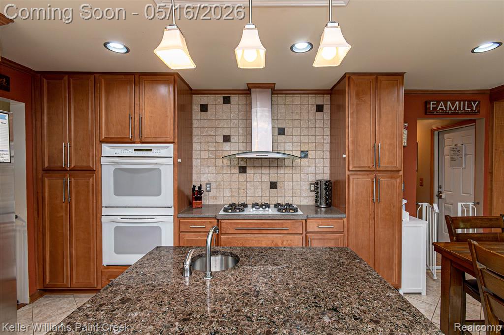 47038 Sarnus Drive, Macomb, MI 48044 — Photo 14