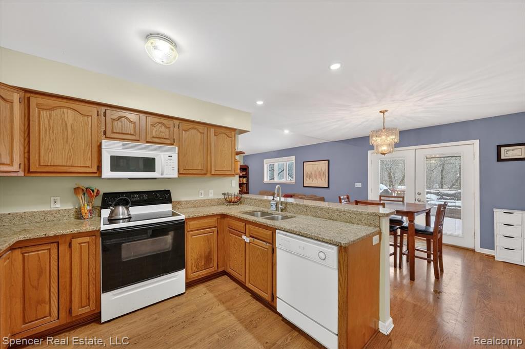 10791 Rattalee Lake Road, Davisburg, MI 48350 — Photo 10
