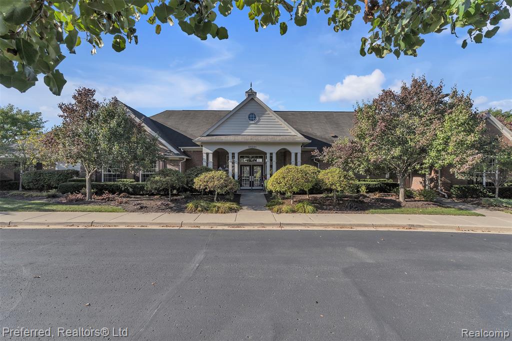 28430 Oakmonte Circle E, New Hudson, MI 48165 — Photo 71