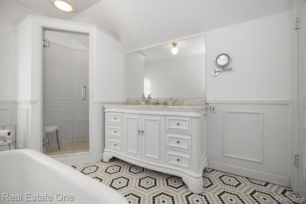 534 UNION Street, Milford, MI 48381 — Photo 28