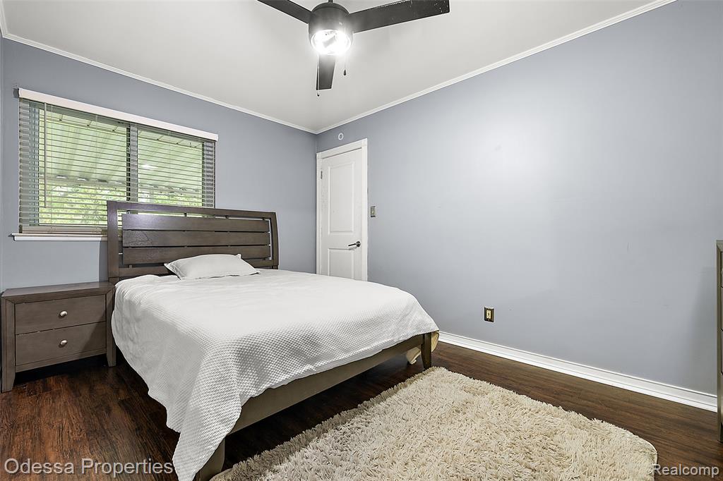 8641 Whitefield Street, Dearborn Heights, MI 48127 — Photo 12