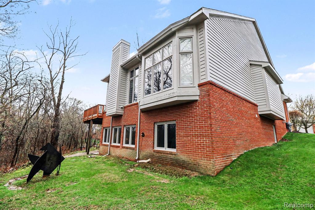 6426 Country Shire Lane, West Bloomfield, MI 48323 — Photo 54