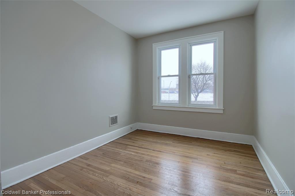 4899 Hillsboro Street, Detroit, MI 48204 — Photo 16