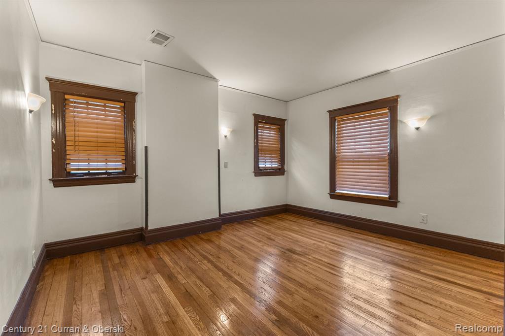 874 EDISON Street, Detroit, MI 48202 — Photo 21