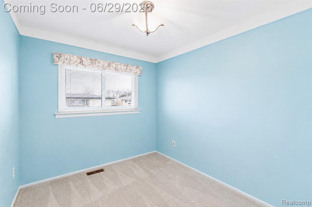 4644 Kingsley Drive, Warren, MI 48092 — Photo 5