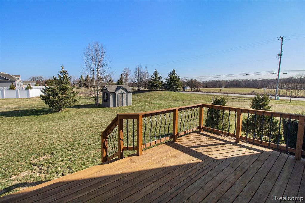 6016 MARLINGTON Boulevard, Linden, MI 48451 — Photo 18