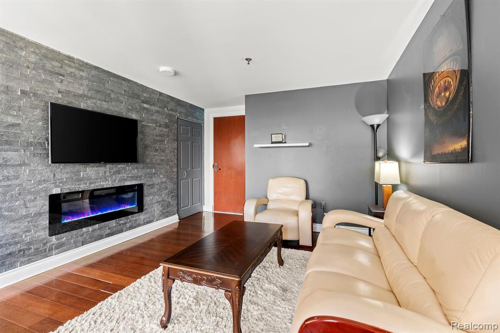 300 Riverfront Drive, 27C, Detroit, MI 48226 — Photo 5