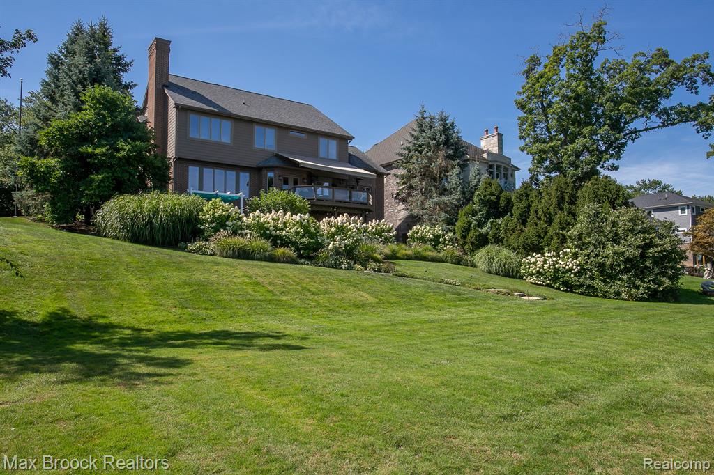 7080 Colony Drive, West Bloomfield, MI 48323 — Photo 4