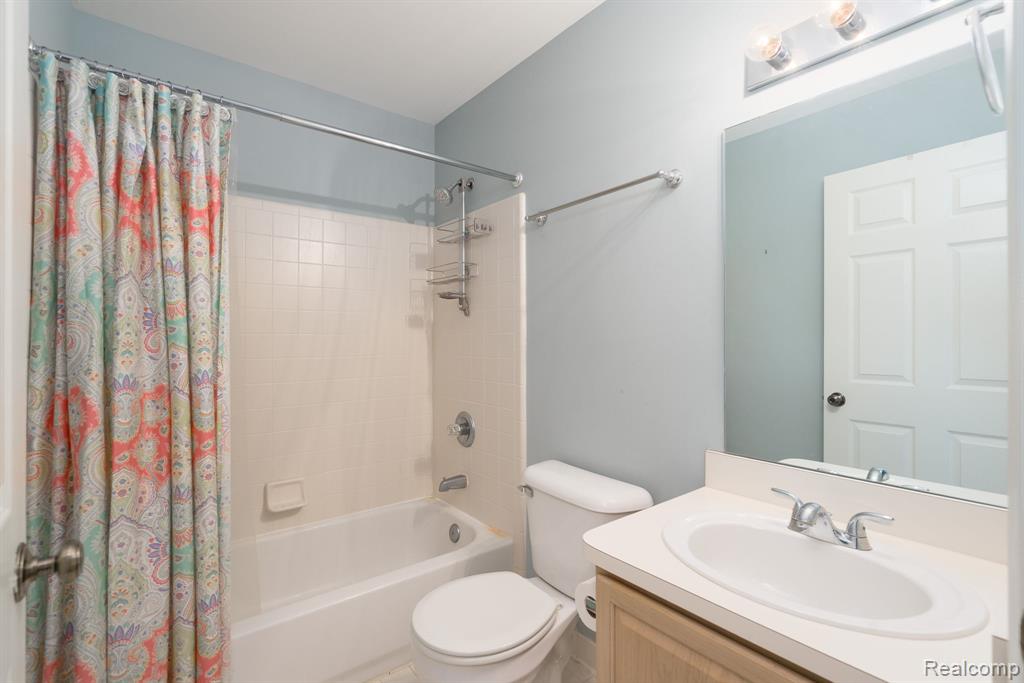 3019 Forest Creek Court, Ann Arbor, MI 48108 — Photo 20