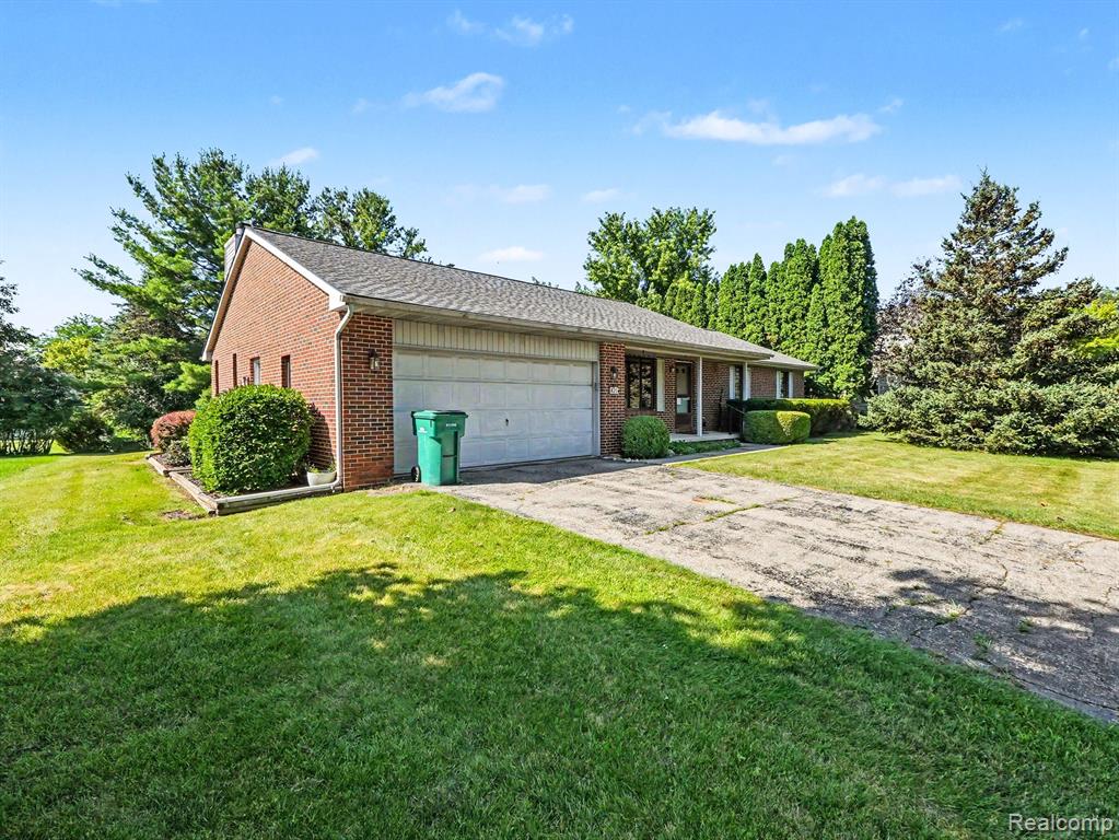 415 Bennington Court, Saline, MI 48176 — Photo 3