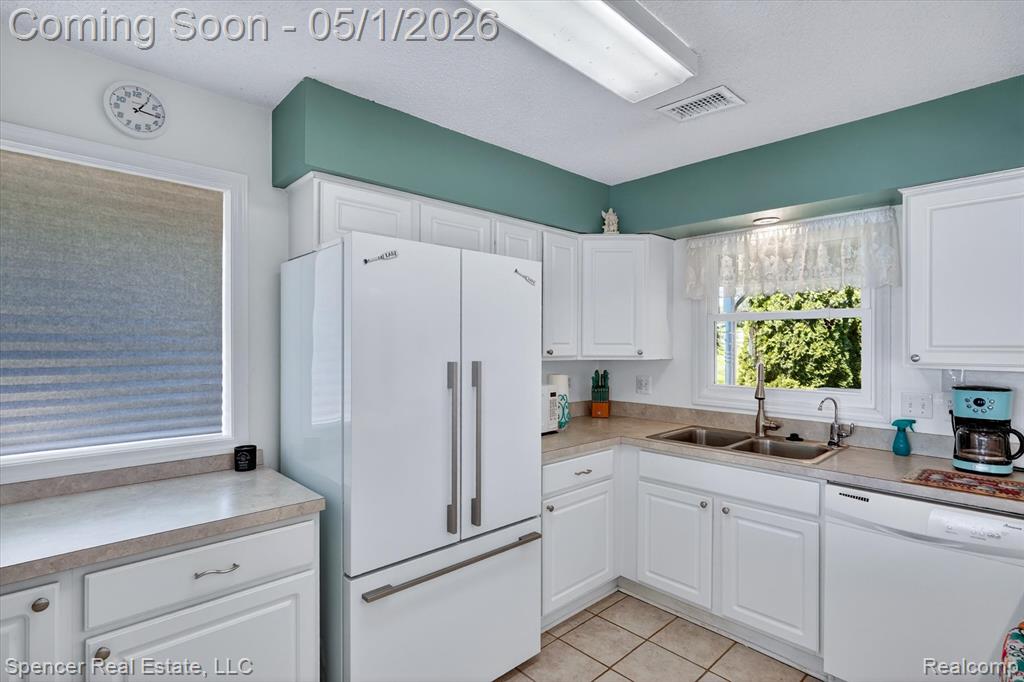 604 Gaffney, Highland, MI 48356 — Photo 11